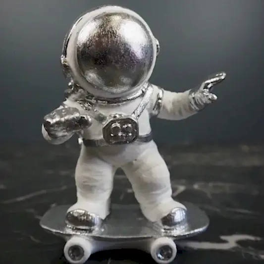 Astronaut på skateboard hvit, en del av kategorien Julepynt - At Home Interiør