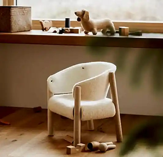 Charlie Crane SABA Chair, en del av kategorien Furniture - At Home Interiør